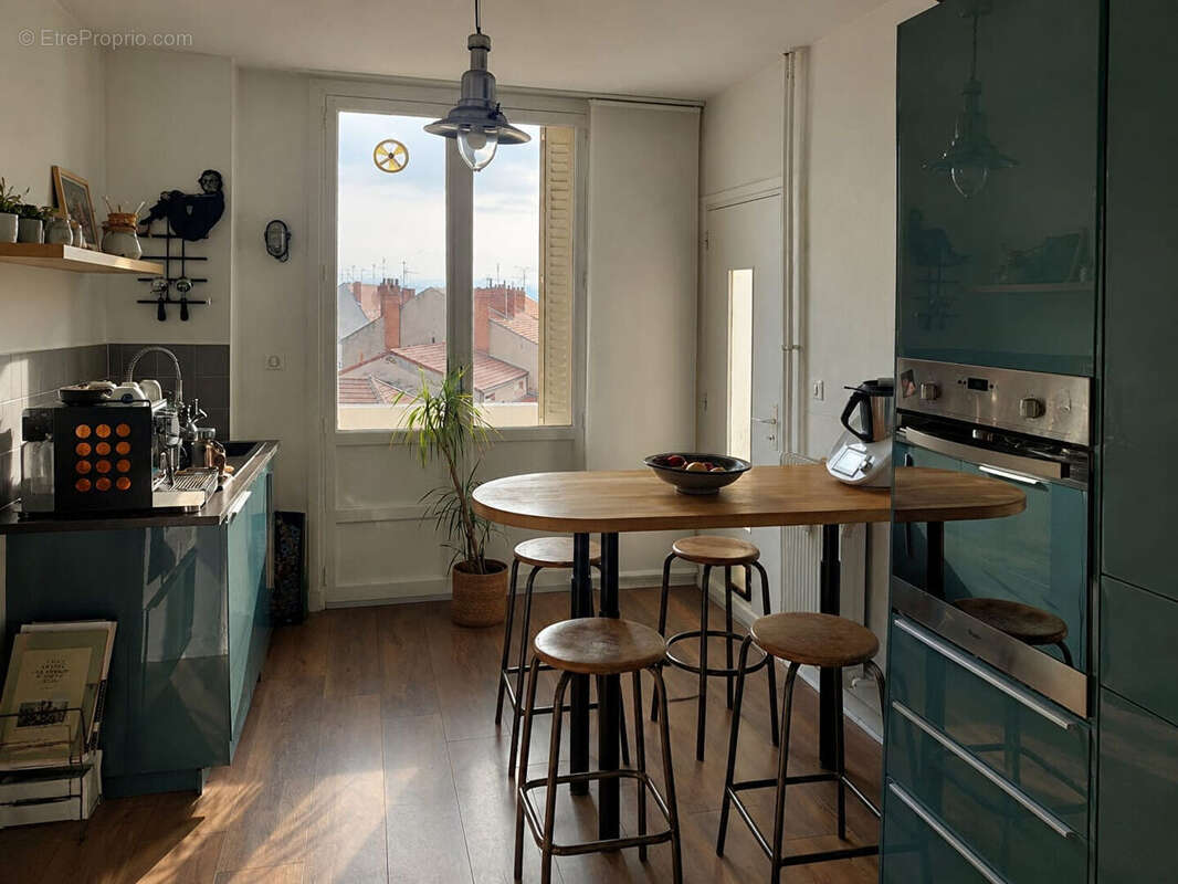 A VENDRE ROANNE CENTRE VILLE, Appartement de type 4 de 91.28 m2 - photo 6