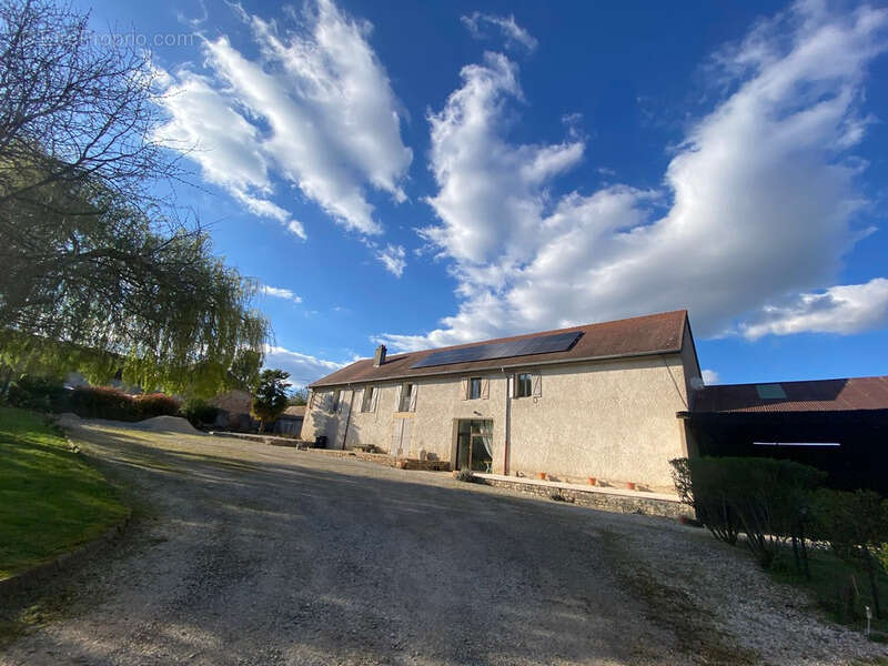 Maison à CHATENOY-LE-ROYAL