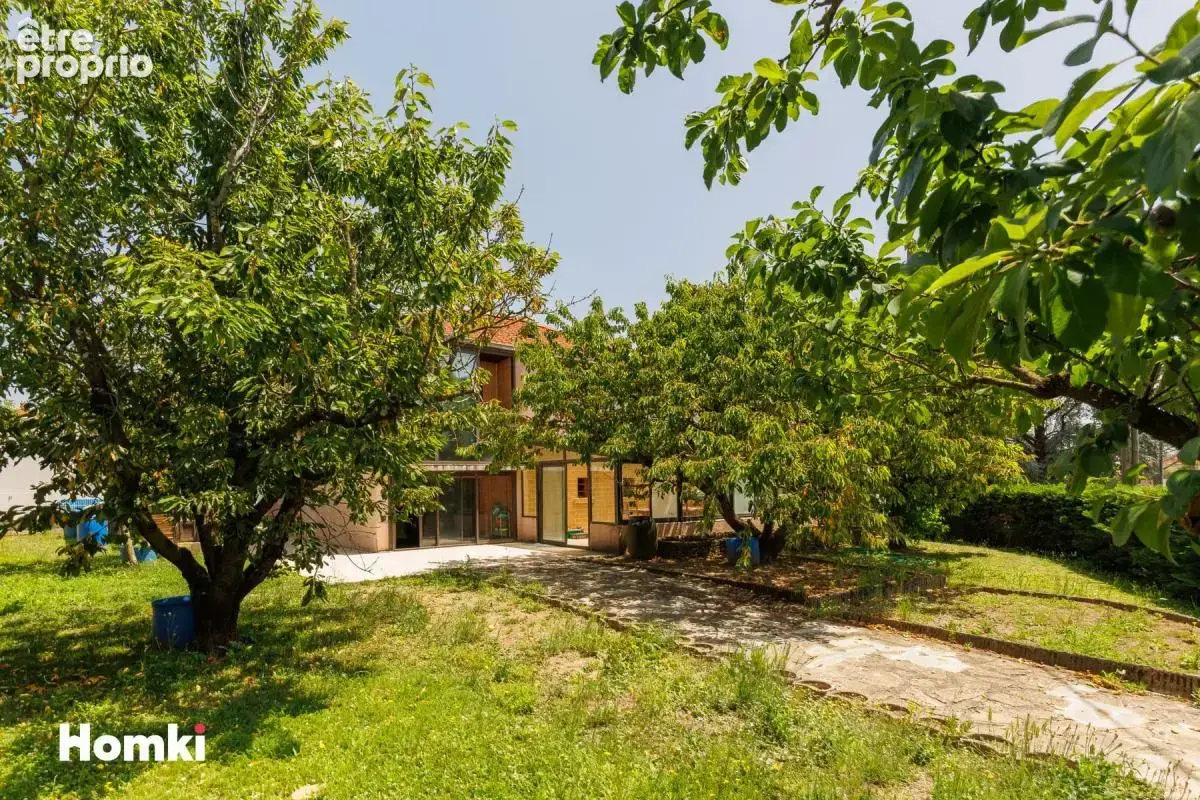 MIONS – Maison familiale de 158 m² avec véranda de 28 m² sur terrain de 777 m² - photo 17