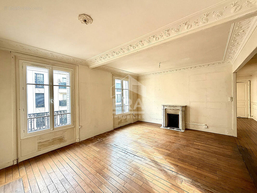 Appartement à LEVALLOIS-PERRET