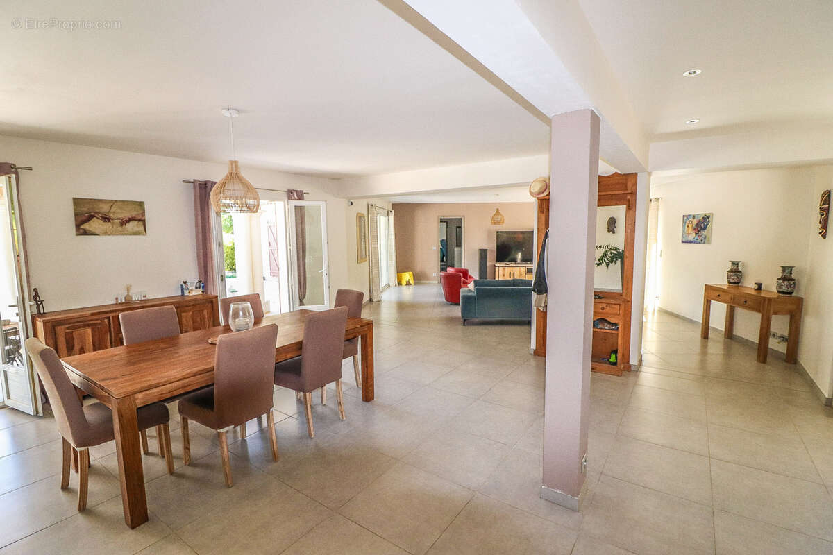 Maison à DRAGUIGNAN