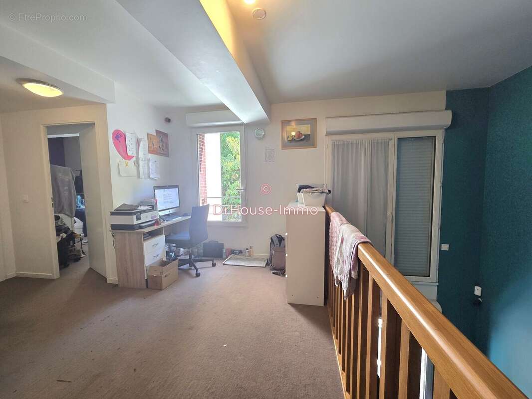 Appartement 4 pièces 86 m² à vendre à Stains (93240) - photo 6