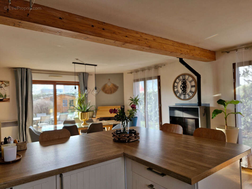 Maison à JOUE-L&#039;ABBE