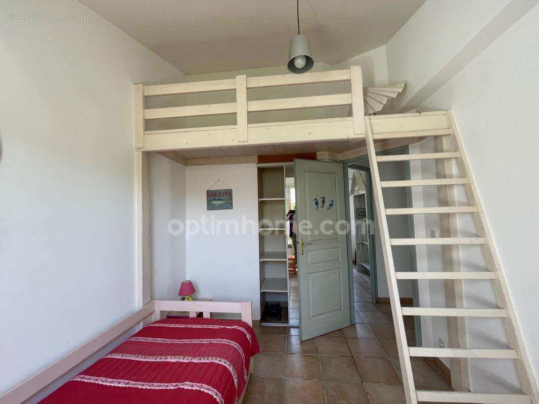 Maison de plain-pied – 83 m² avec dépendance – Terrasse & Jardin – Le Bois-Plage-en-Ré - photo 10
