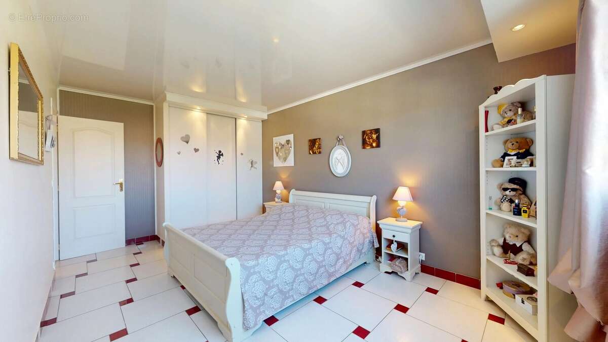 Maison 255 m² à Courtry  - photo 13