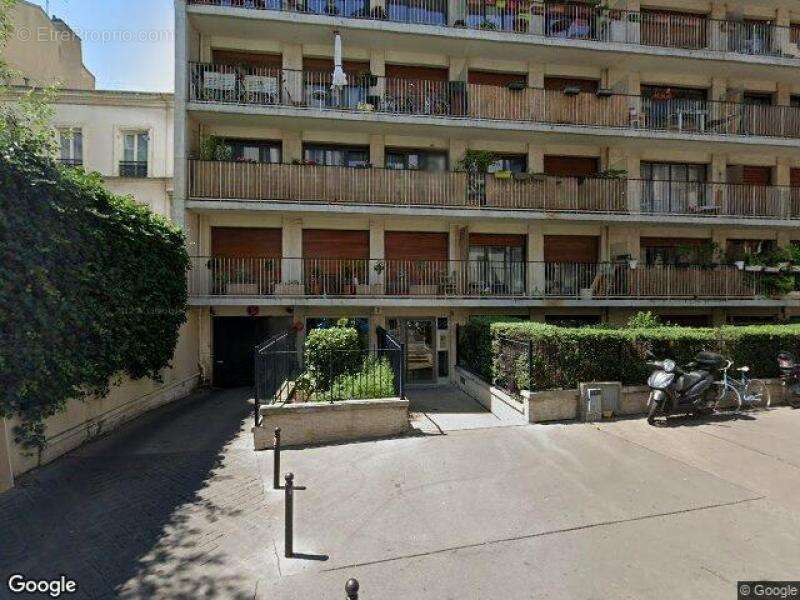 Appartement à PARIS-11E