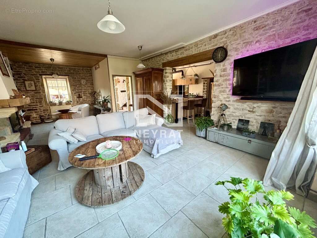 Maison à SENNECEY-LE-GRAND