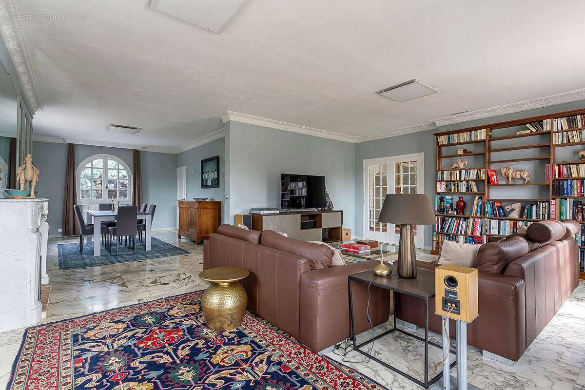 Maison à TASSIN-LA-DEMI-LUNE