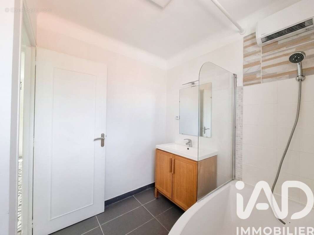 Photo 8 - Appartement à COLOMBES