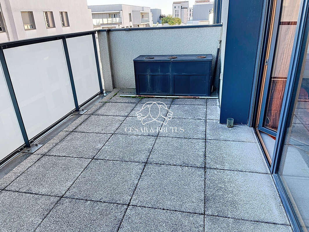 Appartement à LYON-8E