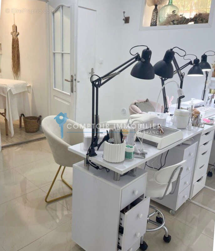 LE ROVE   Fonds de commerce Salon de Coiffure & Bien-Être   Entièrement rénové   Prêt à exploiter - photo 4