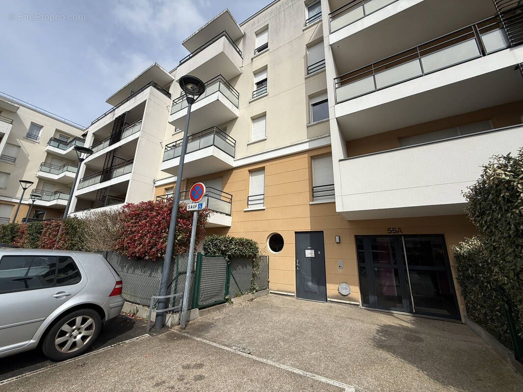 Appartement à DAMMARIE-LES-LYS