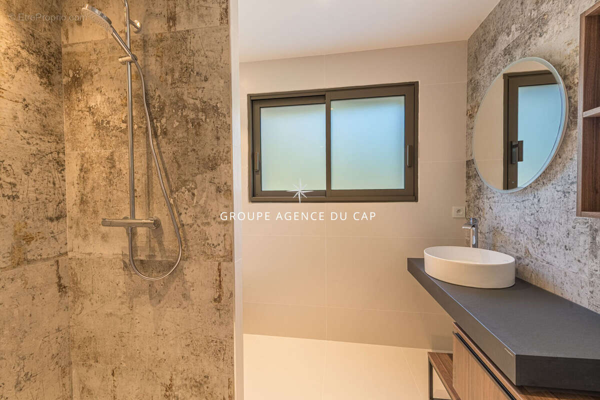 Maison à SAINT-RAPHAEL