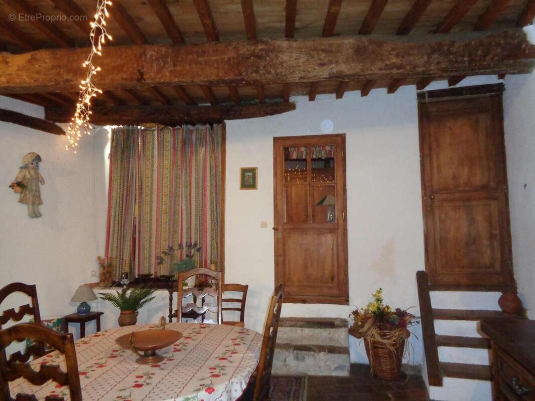   - Maison à LA MOTTE