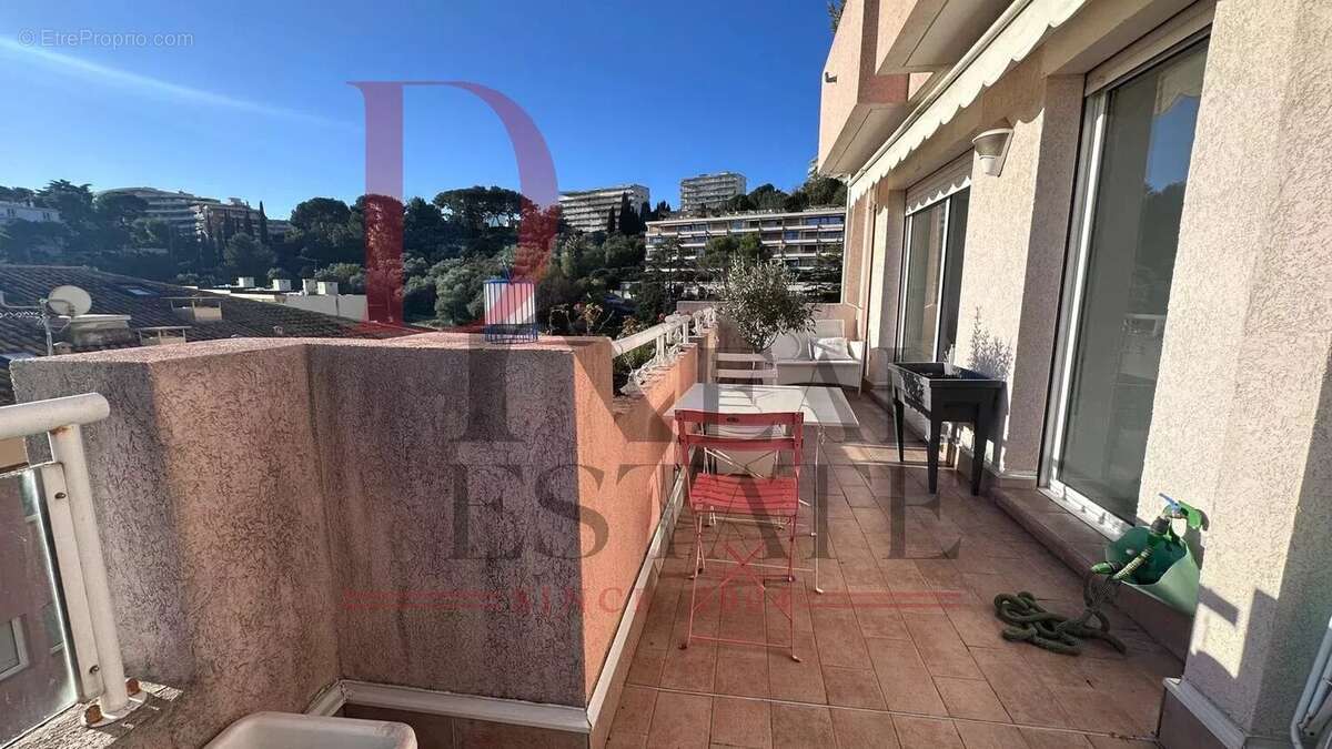 Appartement à ROQUEBRUNE-CAP-MARTIN