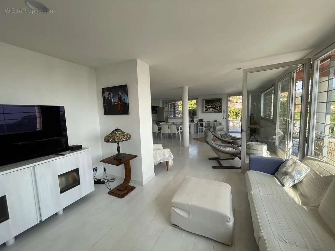 Maison à SAINT-RAPHAEL