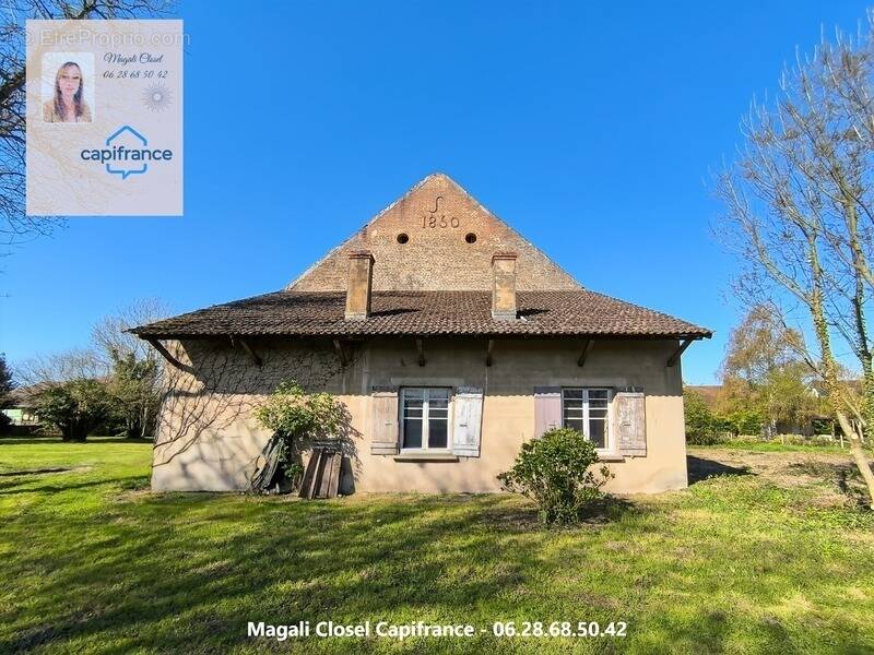 Maison à CHARETTE-VARENNES