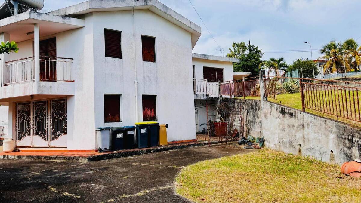 Photo 1 - Maison à SCHOELCHER