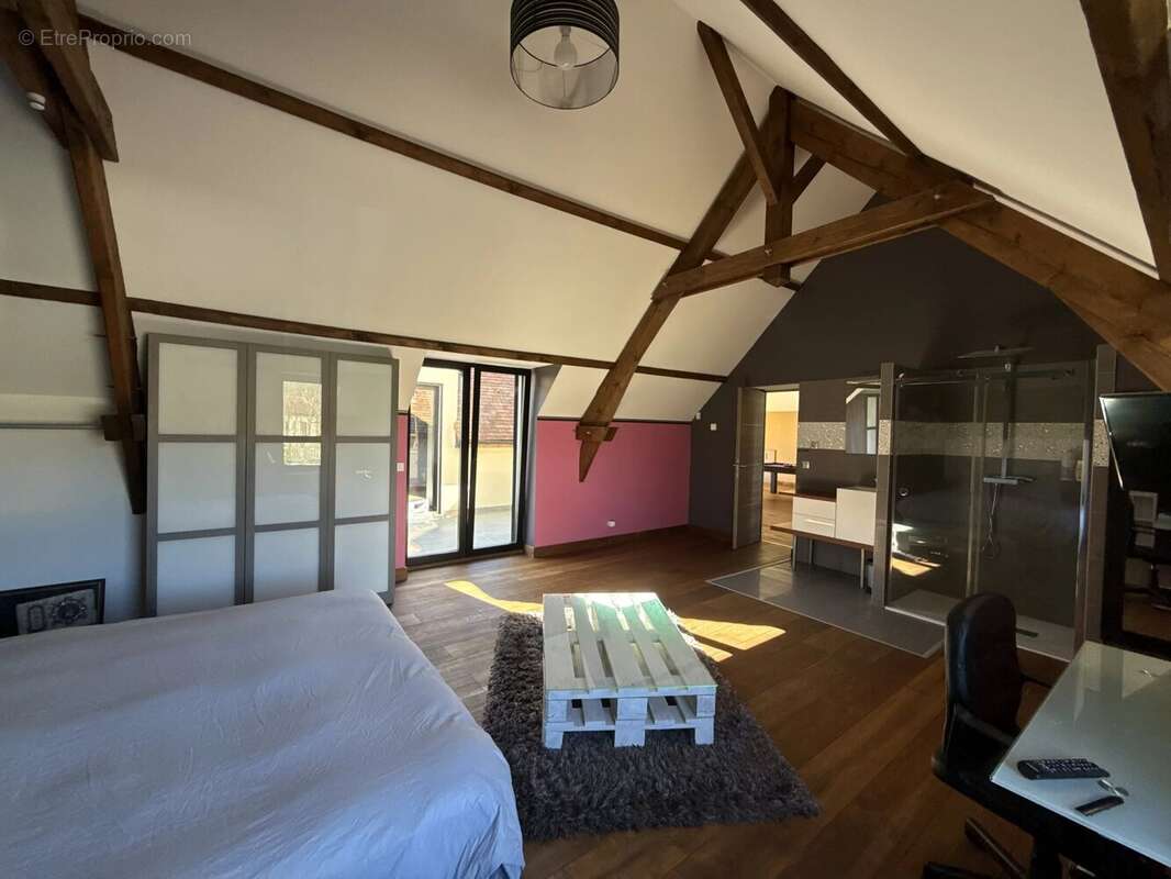 Maison à POIGNY-LA-FORET