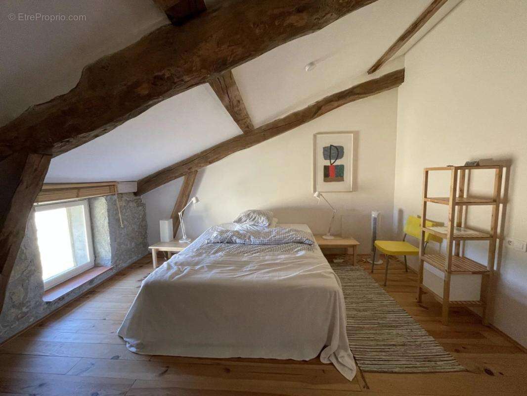 Maison à AMBAX