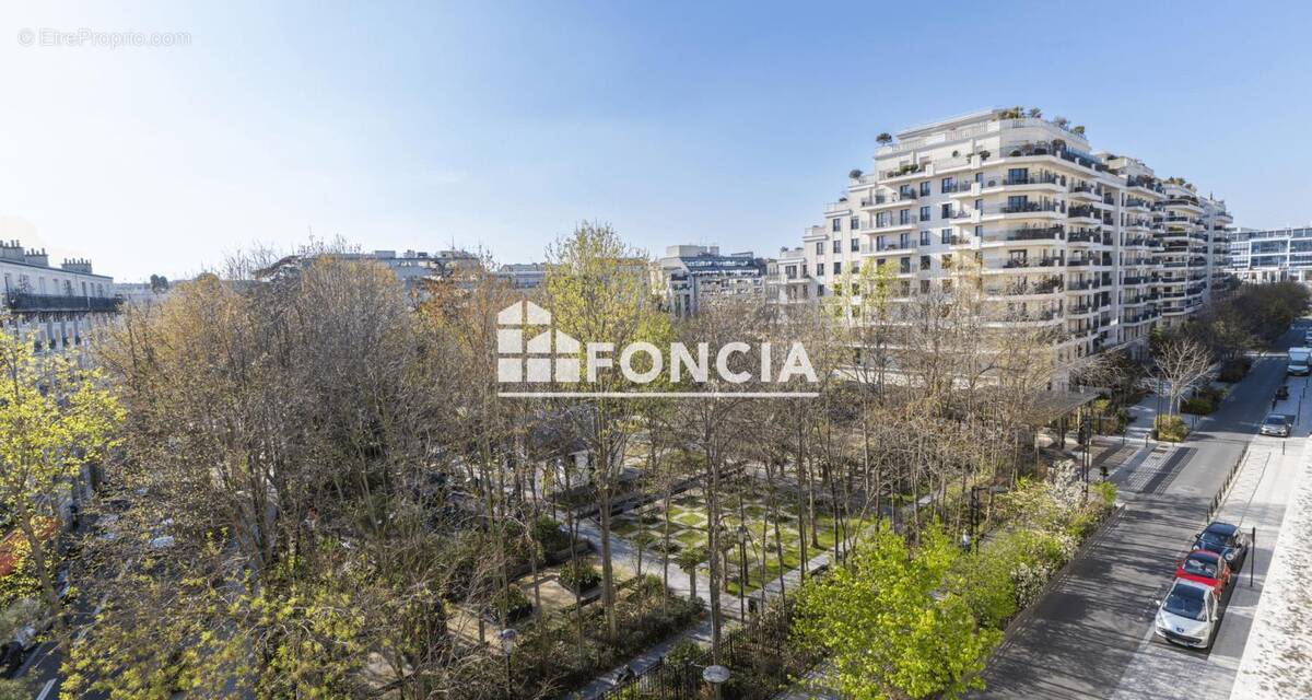 Appartement à LEVALLOIS-PERRET