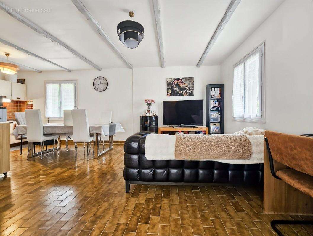 Maison à ARPAILLARGUES-ET-AUREILLAC
