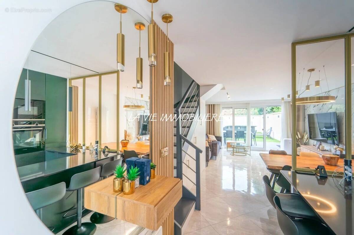 Appartement à MAISONS-ALFORT