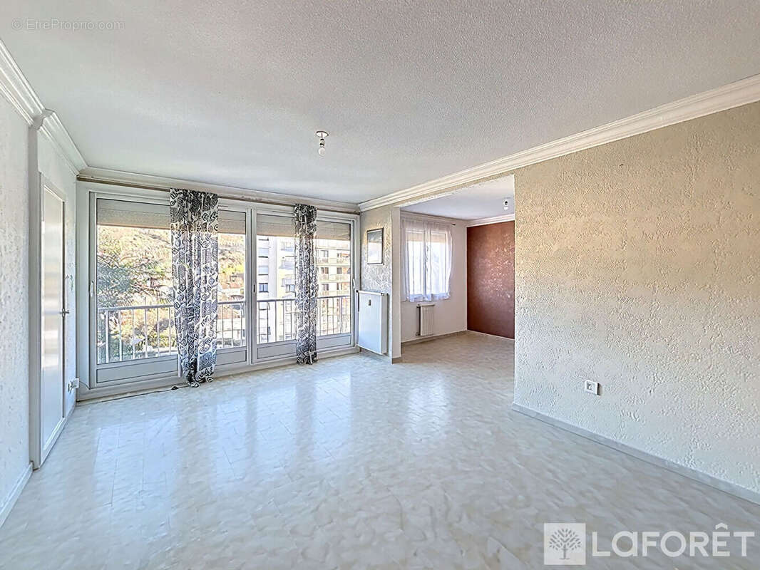 Appartement Bourgoin Jallieu 4 pièce(s) 87.8 m2 - photo 6