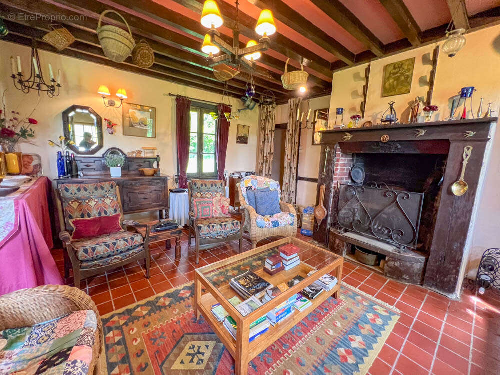 Maison à CROUTTES
