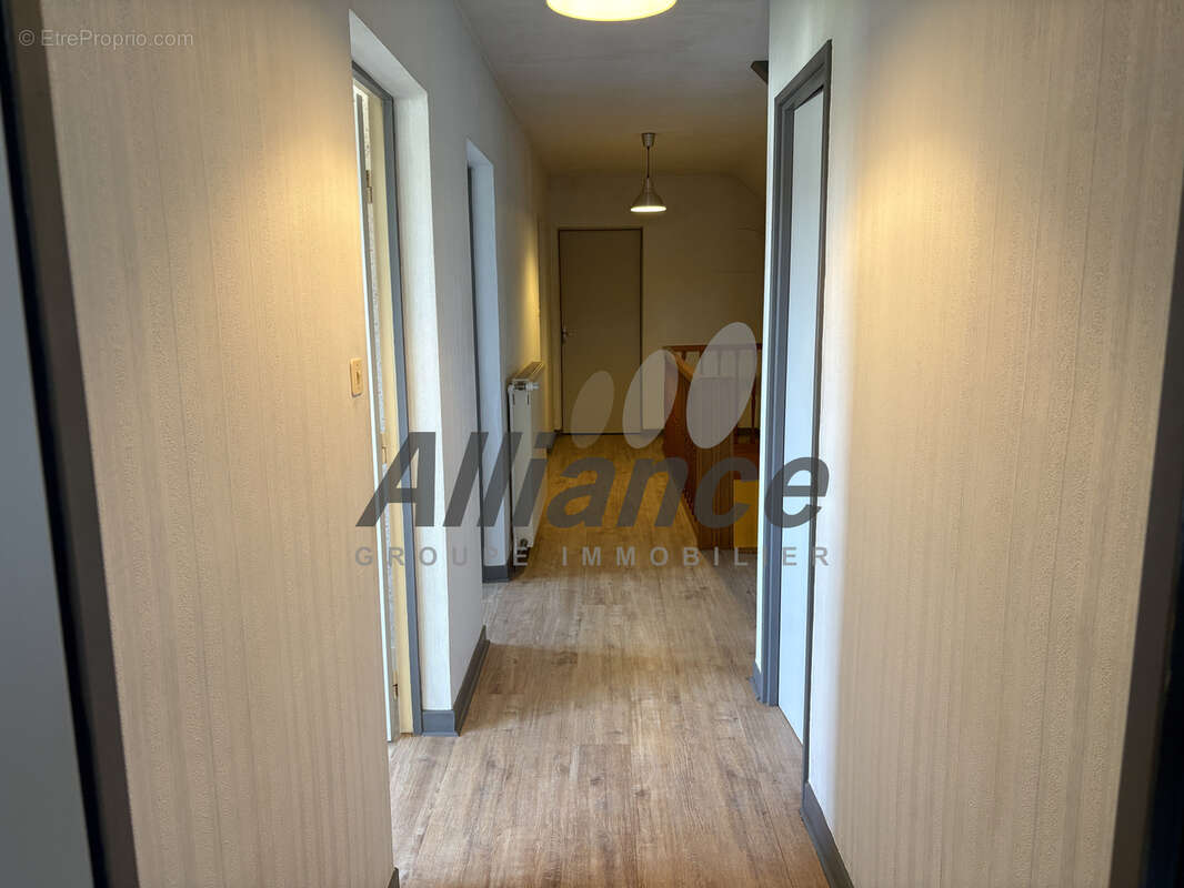 Maison à SAINT-SAUVEUR