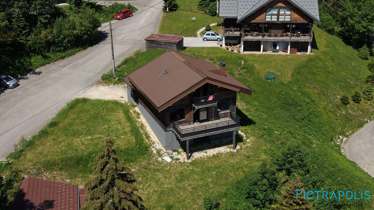 Maison 151 m² à Mijoux  - photo 6