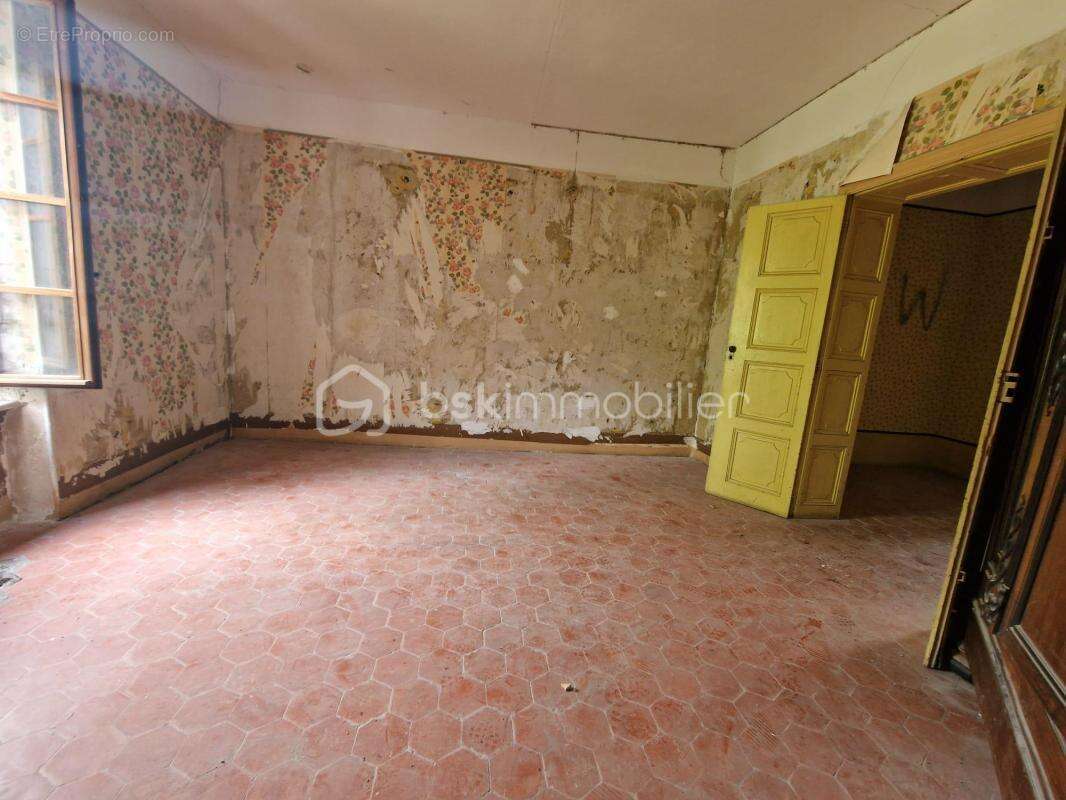 Maison à SAINT-JEAN-DE-BARROU