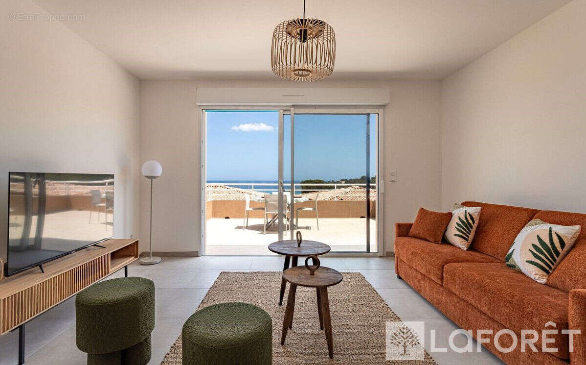 Appartement T2 avec vue mer exceptionnelle  Plage à pied ! - photo 3