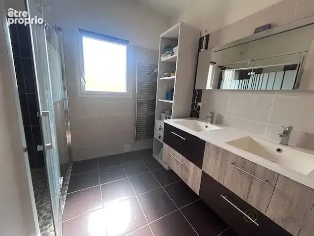 Maison 78 m² à Saint-Reverend  - photo 11