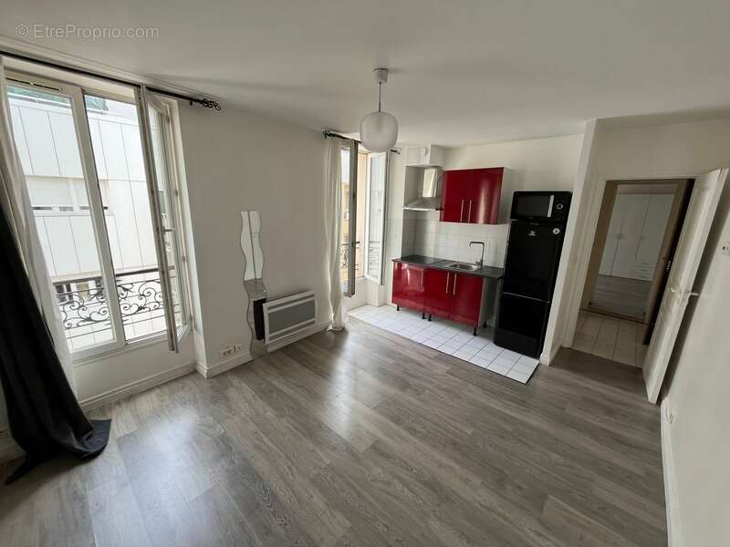 Bel appartement 2 pieces 37m2 env. plein centre du pre saint gervais (93) proximite commerces et metro - photo 2