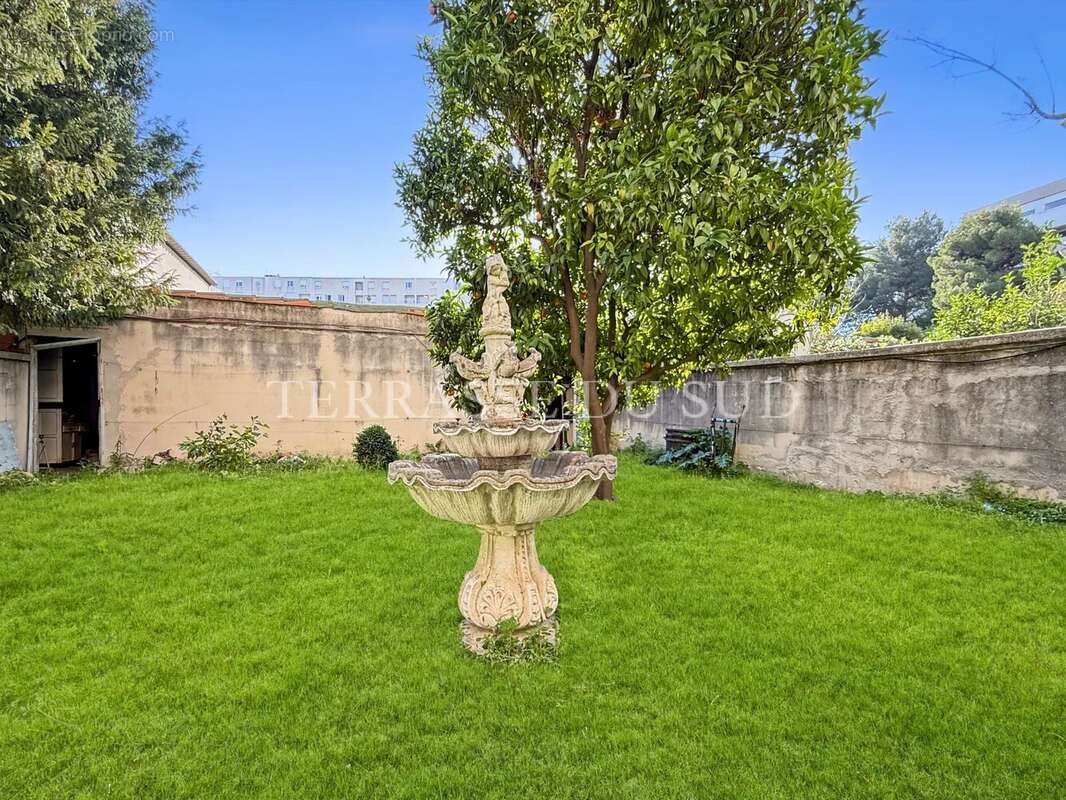 Appartement à MARSEILLE-8E