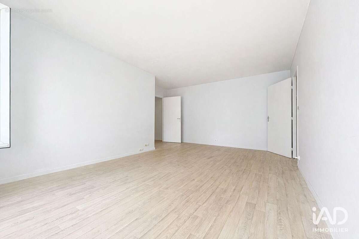 Photo 4 - Appartement à PARIS-18E