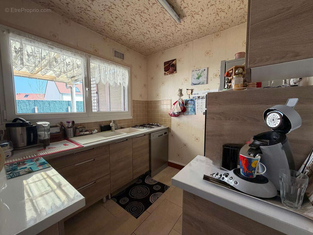 Maison à FERRIERES-EN-GATINAIS