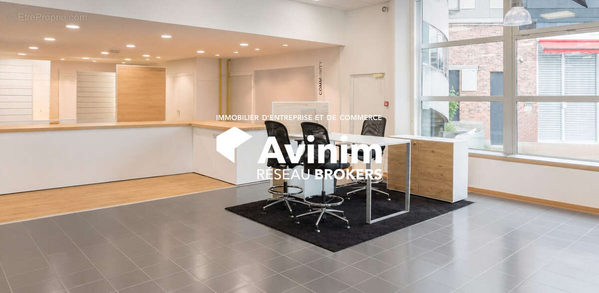 Commerce 822 m² à Saint-Martin-D'heres  - photo 2