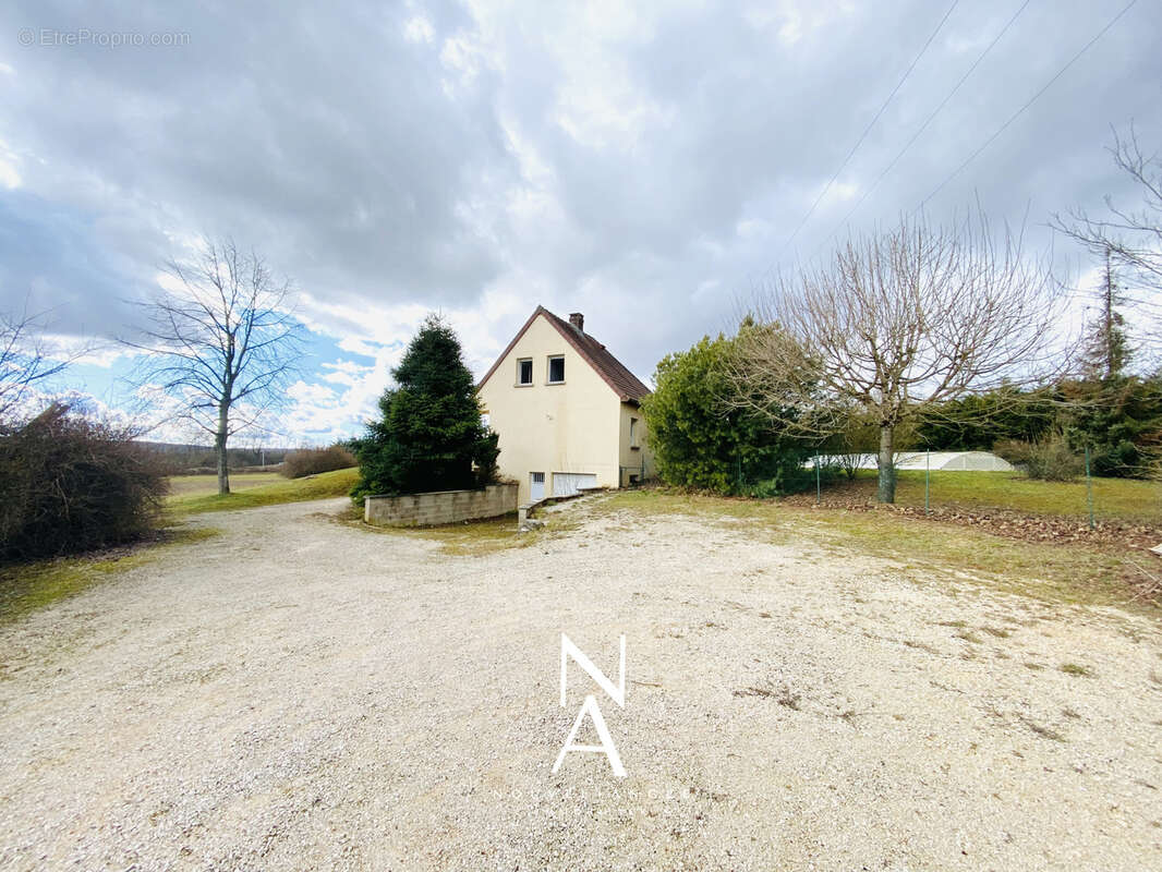 Maison à FRANCHEVILLE