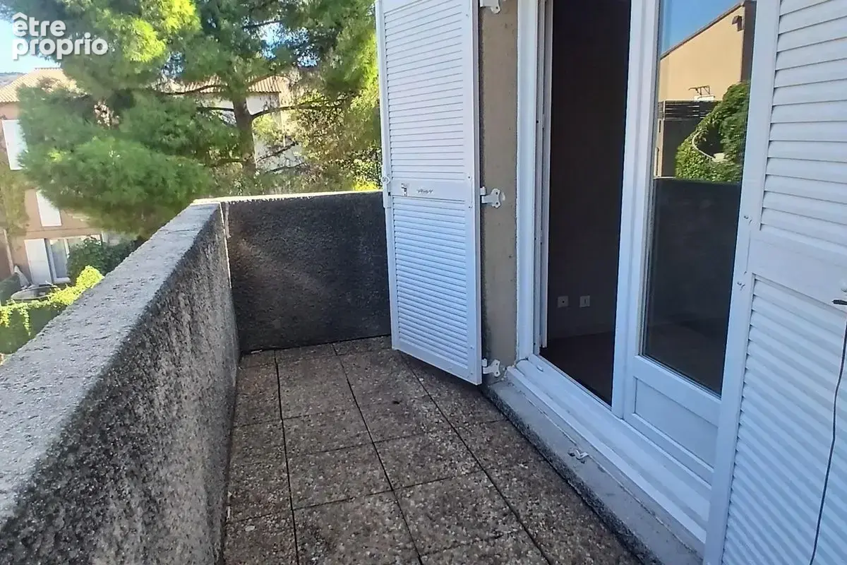 E00610030L Spacieux T2 de 55 m² avec bacon et terrasse de 12m² en 2ième et dernier étage - photo 8