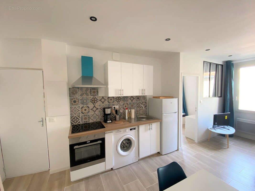 Appartement à MARSEILLE-5E