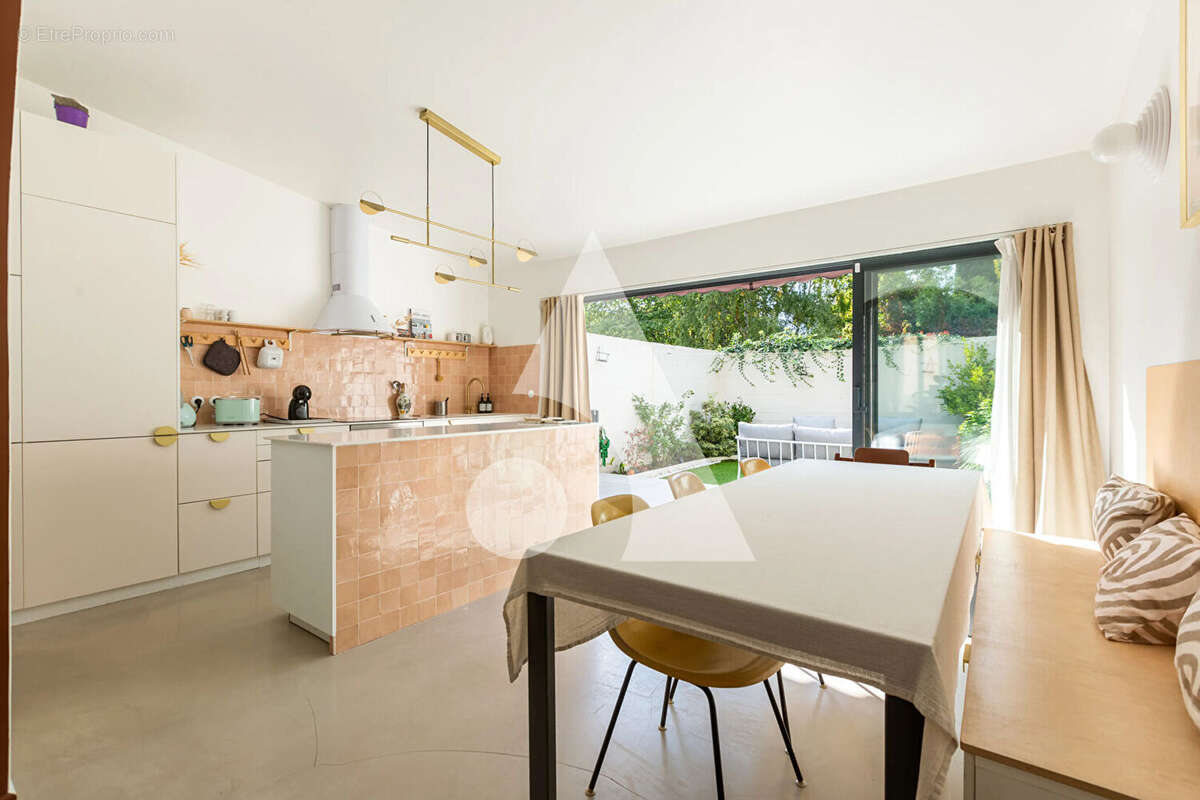 Maison à SAINT-DENIS