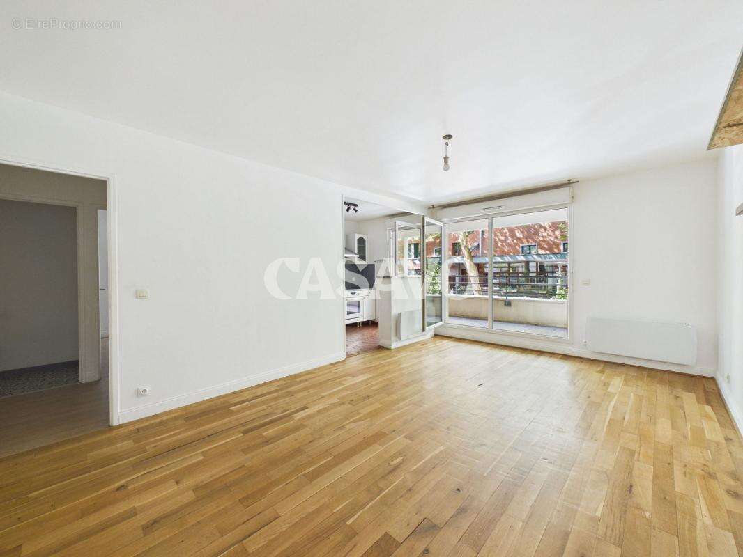 Vente Appartement 3 pièces de 63m² - 94200 Ivry-sur-Seine - photo 2