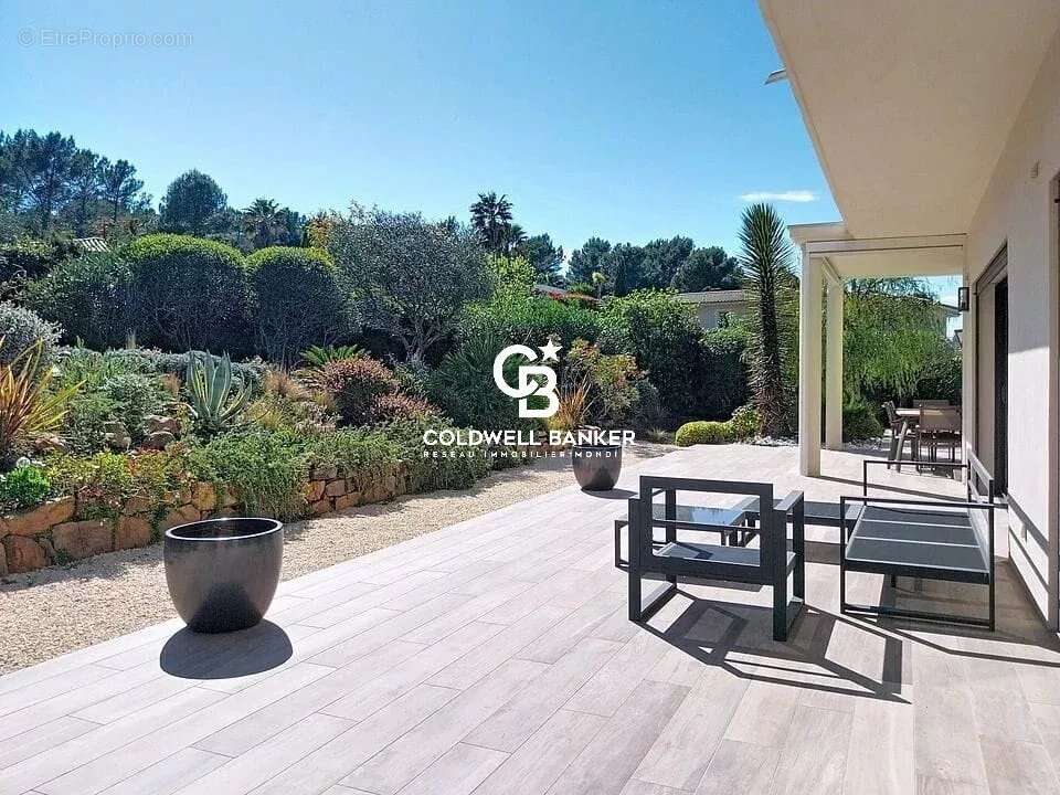 Maison à SAINT-RAPHAEL