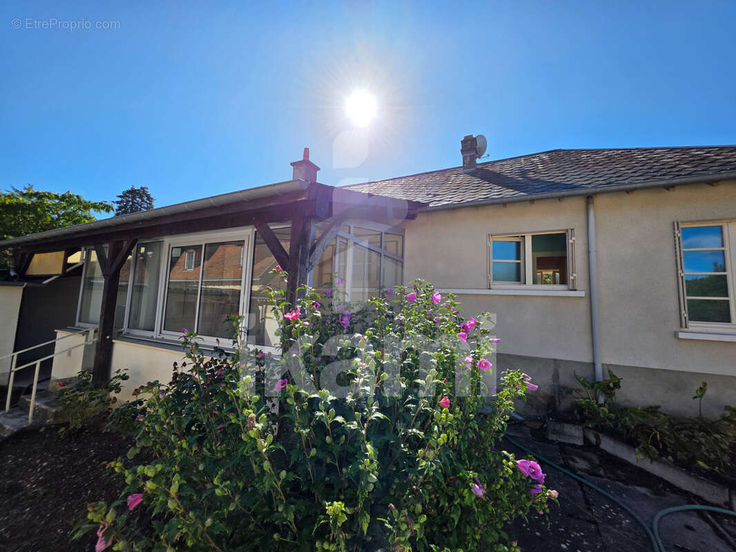 Découvrez un ensemble immobilier rare à Monthou-sur-Cher - photo 4