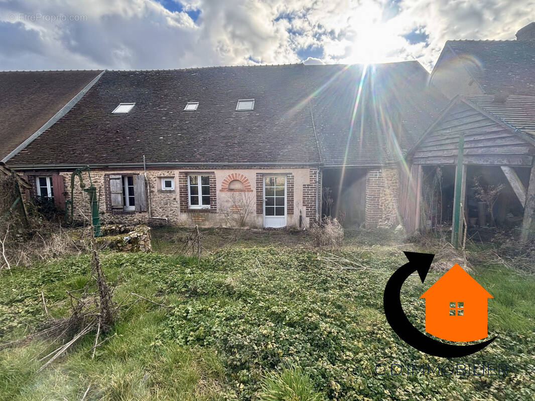 Maison à LA CROIX-DU-PERCHE