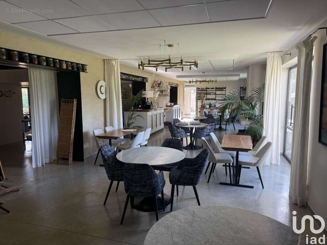 Photo 8 - Commerce à SERVIERS-ET-LABAUME