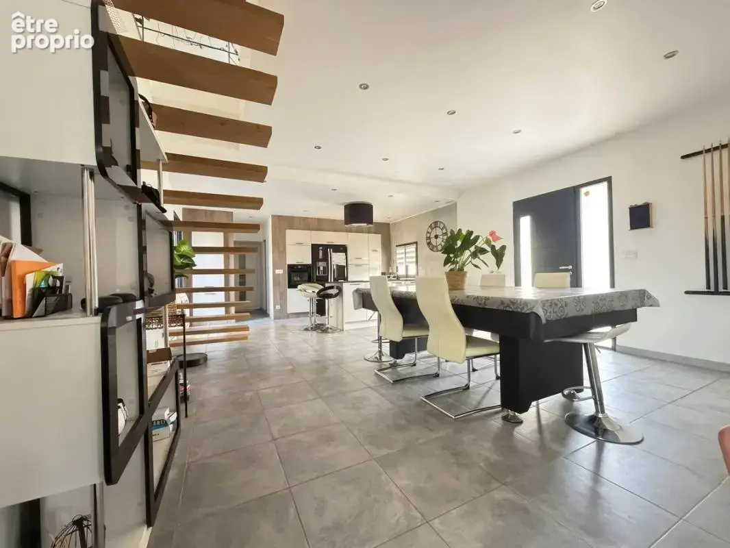 Maison 5 pièces / 129 m² / 298 000 EUR / CASTRES - photo 4