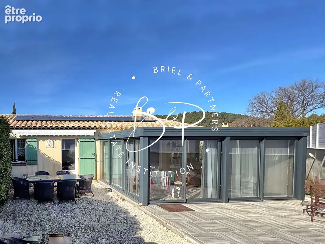 ENTRECASTEAUX A VENDRE maison de plain pied 3 chambres avec 342 m2 de terrain - photo 2